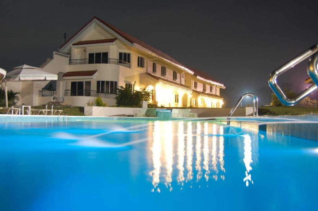Sherwood Bay Resort & Aqua Sports Inc. Tabalong Bagian luar foto